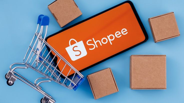 Shopee – Lựa chọn hàng đầu cho người mới bắt đầu. Lượng truy cập khổng lồ, phù hợp với mọi loại hình kinh doanh. Chính sách hỗ trợ người bán như quảng cáo, voucher giảm giá, miễn phí vận chuyển.